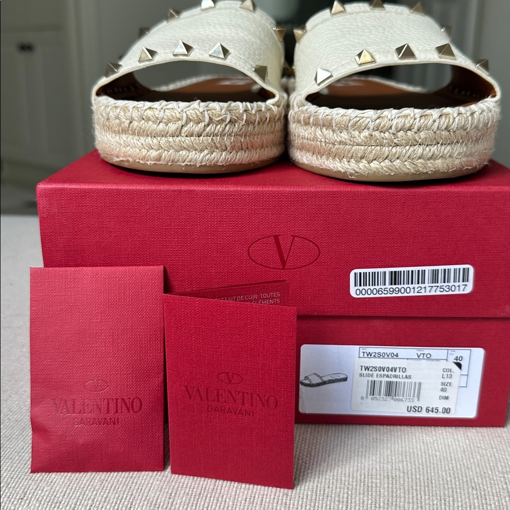 Authentic Valentino Garavani Rockstud Espadrille Slides - Picture 12 of 12